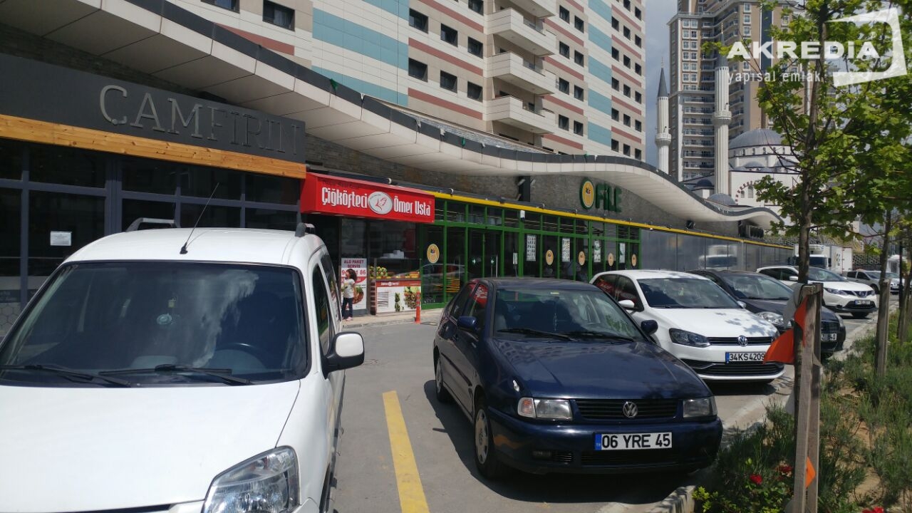 BULVAR İSTANBUL'DA SATILIK 3 ADET DÜKKAN